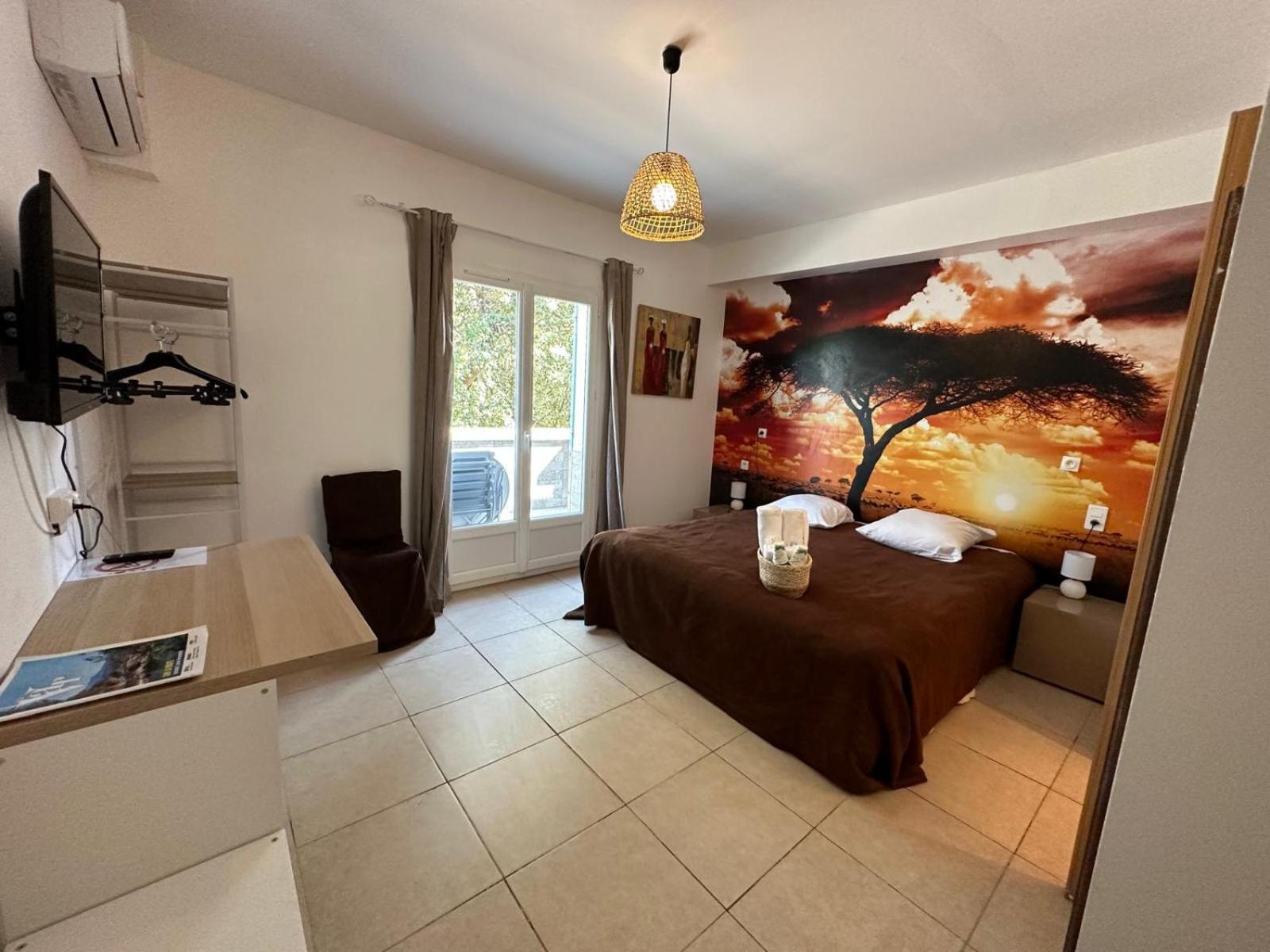 L'Hotel Du Bastier Ginasservis Экстерьер фото